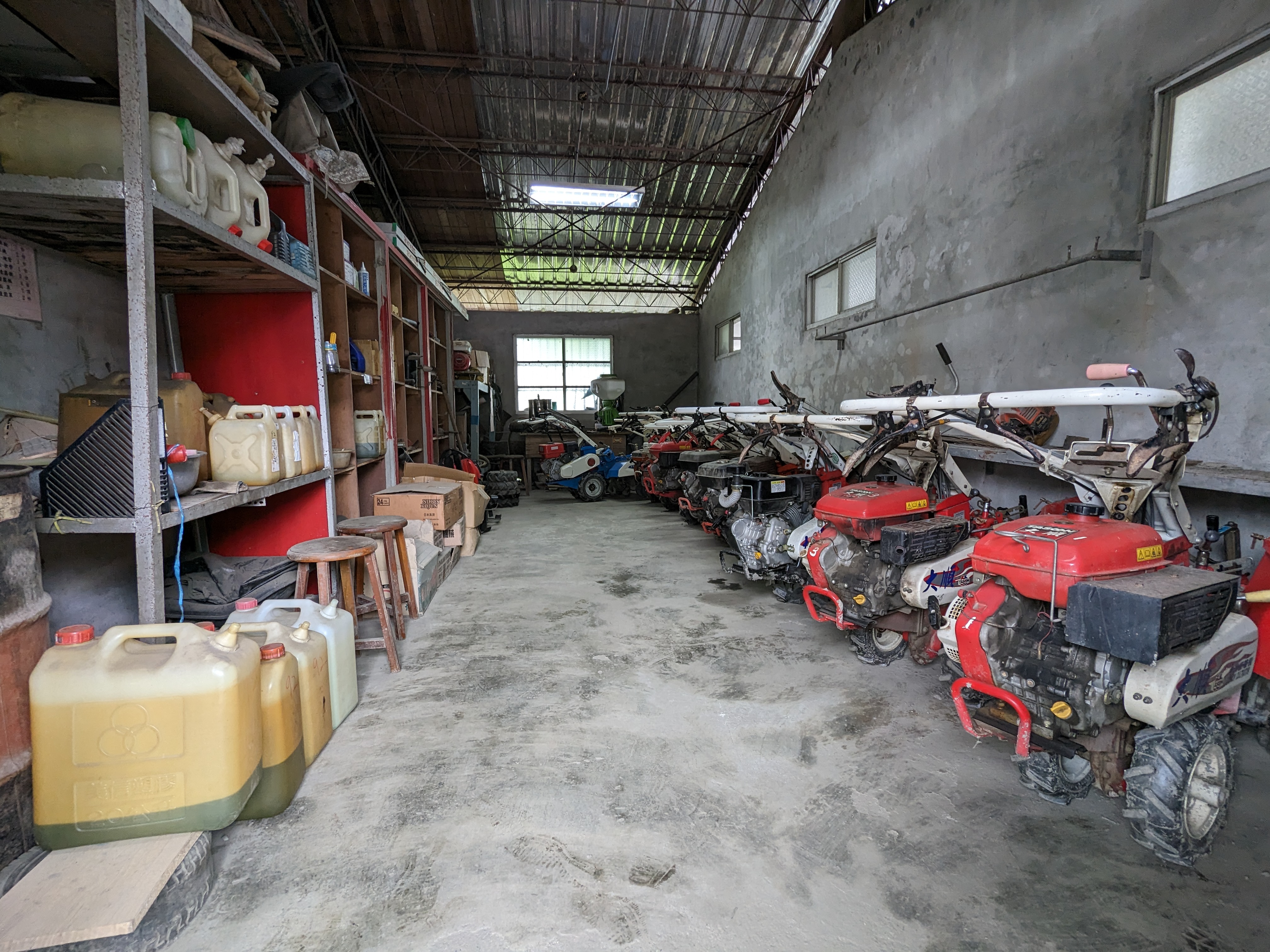 農機具室 農機具室