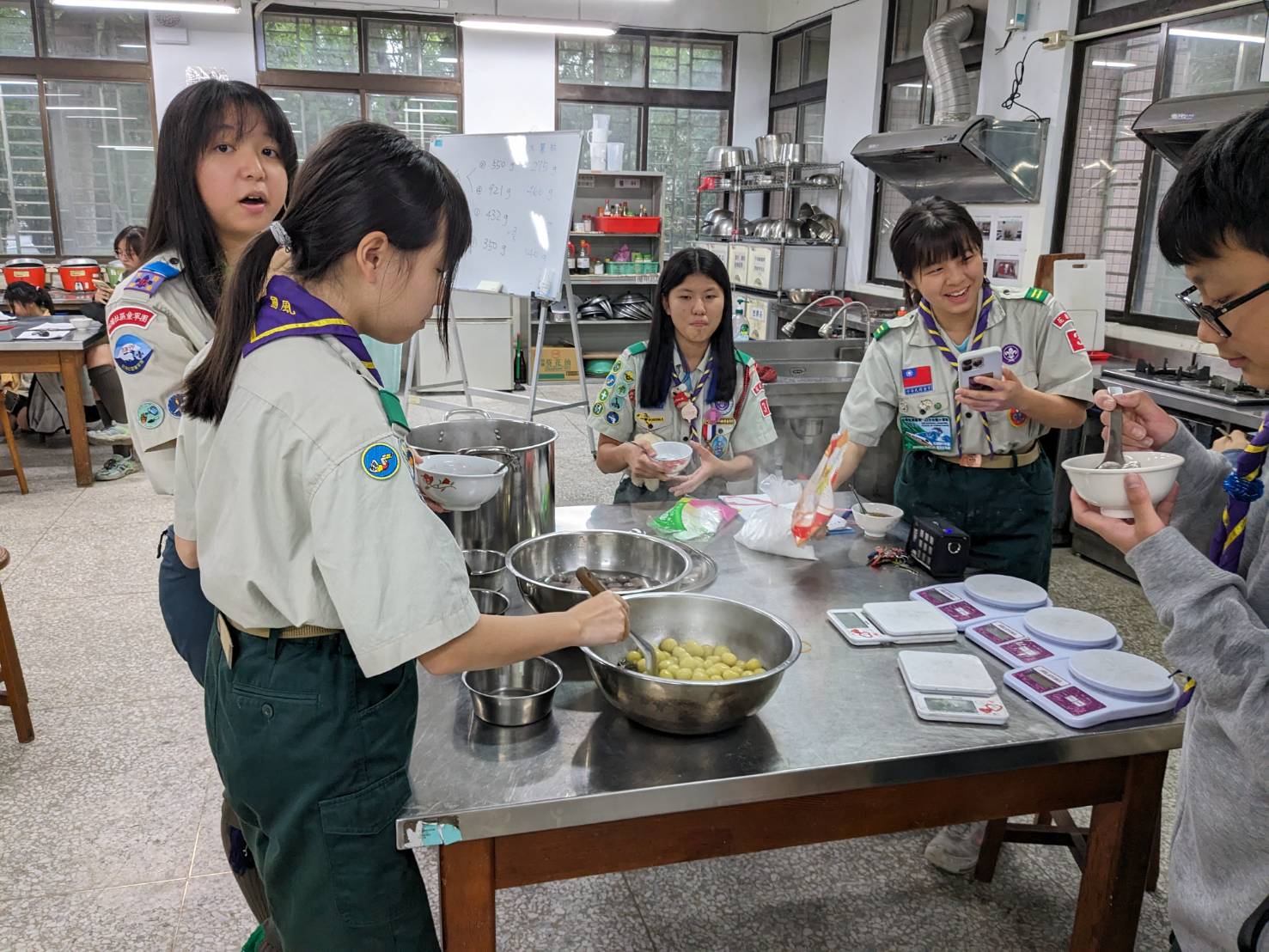 品嚐芋圓、地瓜圓